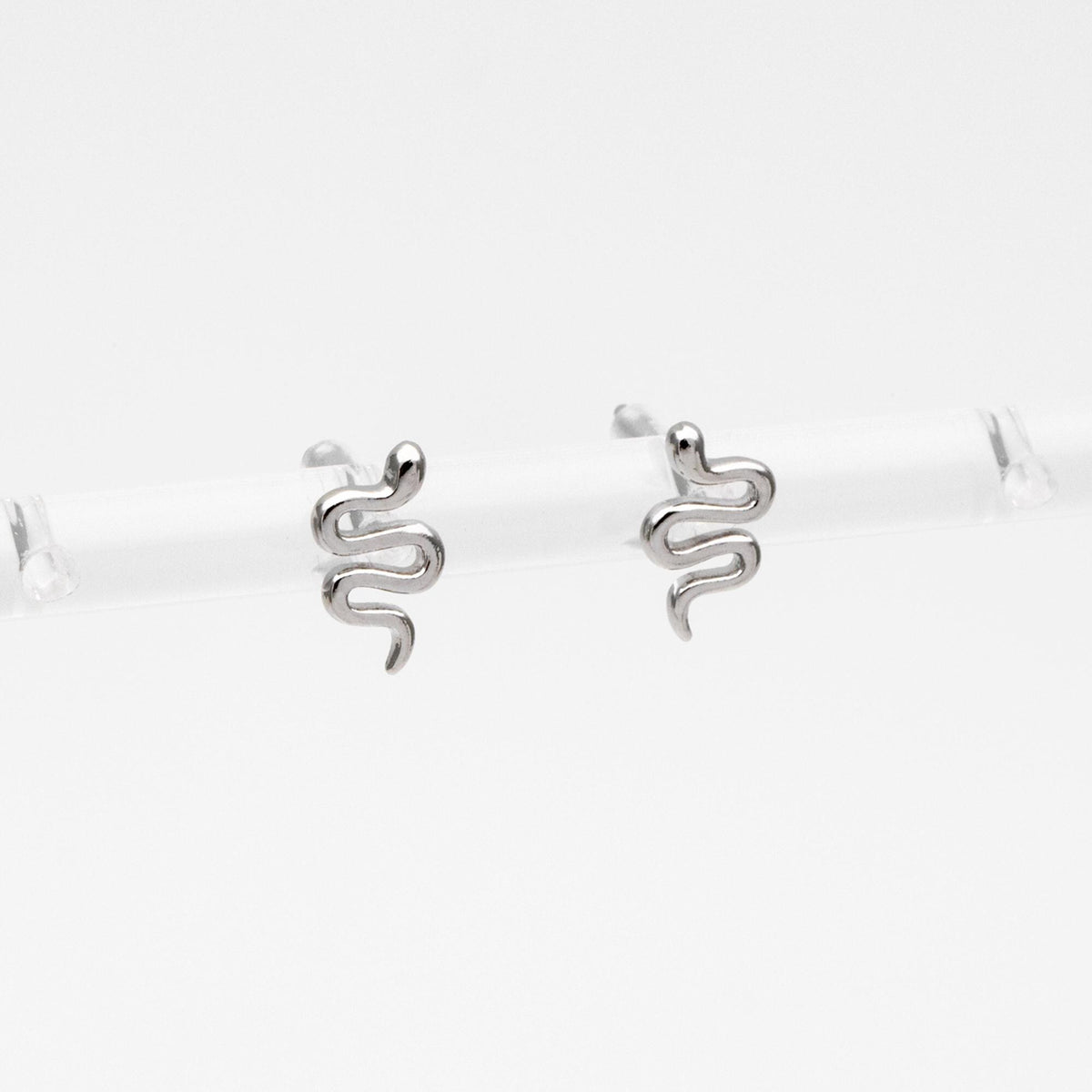 10pcs Gold/ Silver Snake Earrings 6x10mm, Gold/ Rhodium Plated Brass, Minimalist Snake Stud Earrings (GB-4076)