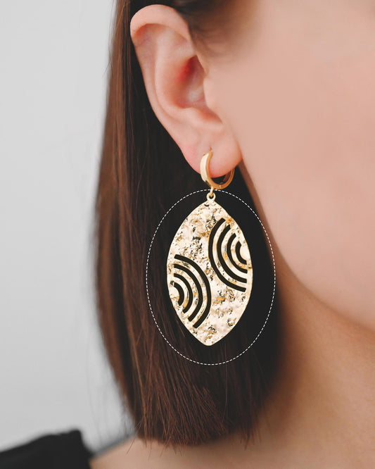 10pcs Gold Oval Disc Pendants 49x28mm, Gold plated Brass Geometric Hammered Charms (GB-1422-F)