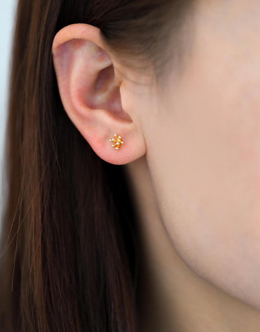 10pcs Gold/ Silver Tone Flower Earrings 6mm, Gold/ Rhodium Plated Brass, Minimalist Stud Earrings (GB-3381-K)