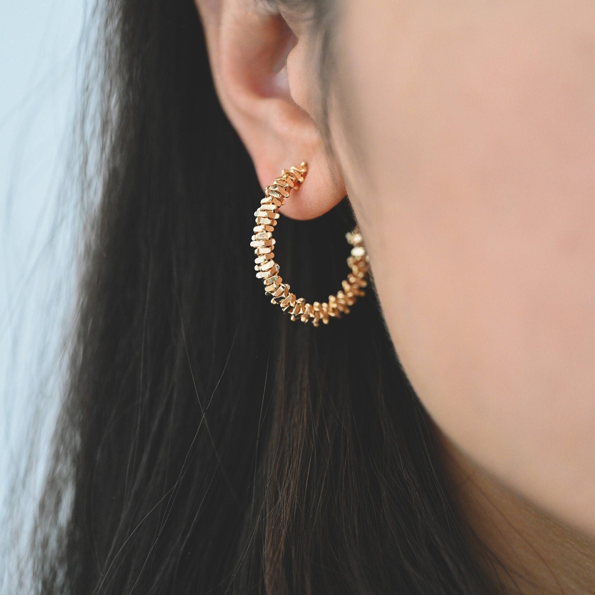 4pcs Gold Plated Beaded Hoop Earrings: 30mm Leverback Earwire Findings (GB-3092)