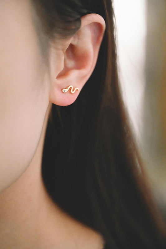 10pcs CZ Pave Gold Snake Earrings 12x5mm, Gold Plated Brass Animal Stud Earrings (GB-4083)