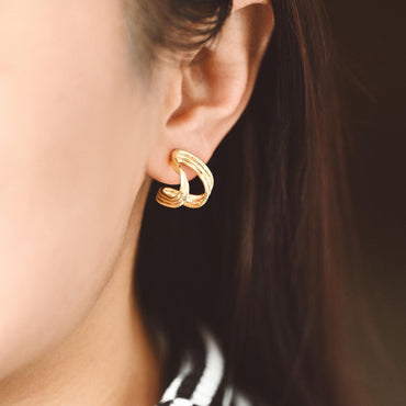 10pcs Gold U-Shaped Ear Posts, 18K Gold plated Brass, Curved Ribbon Stud Earring (GB-3563)