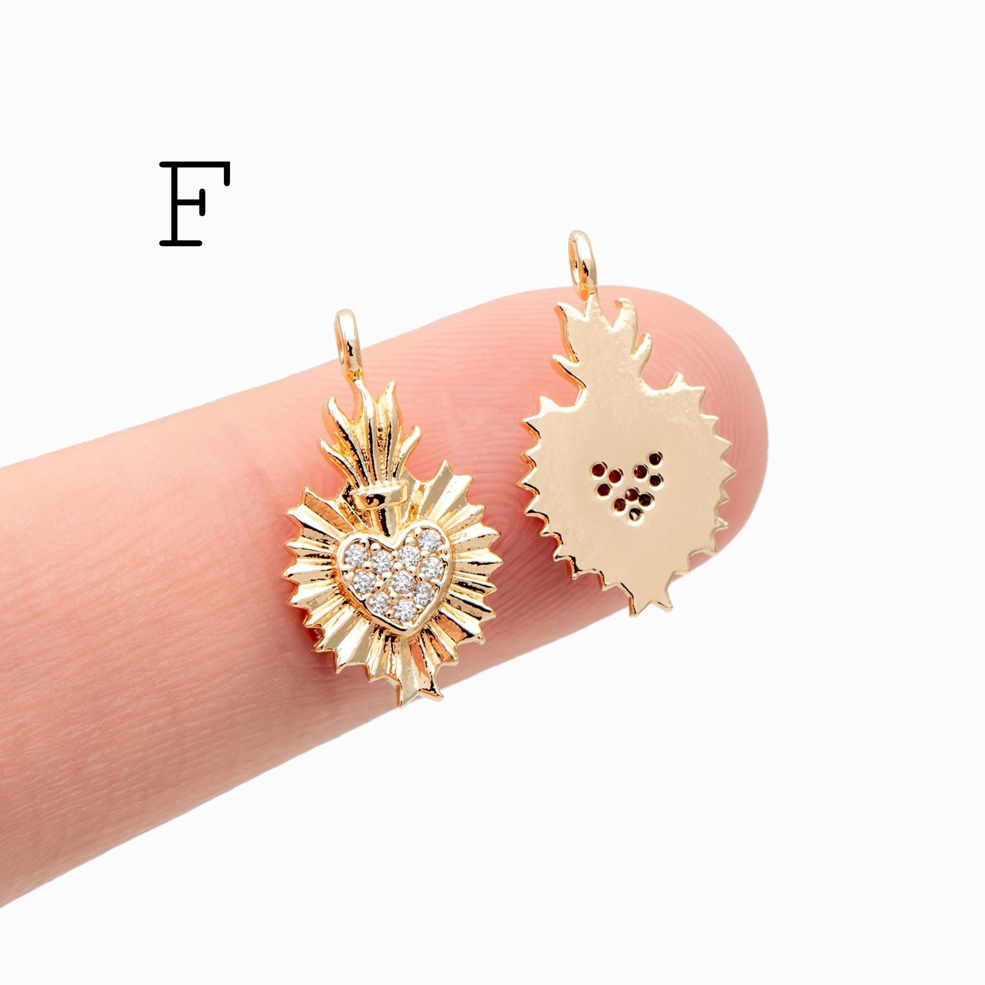 4pcs Gold/ Silver Tone Heart Charms, 18K Gold/ Rhodium plated Brass, Dainty Heart Pendants (GB-2782)
