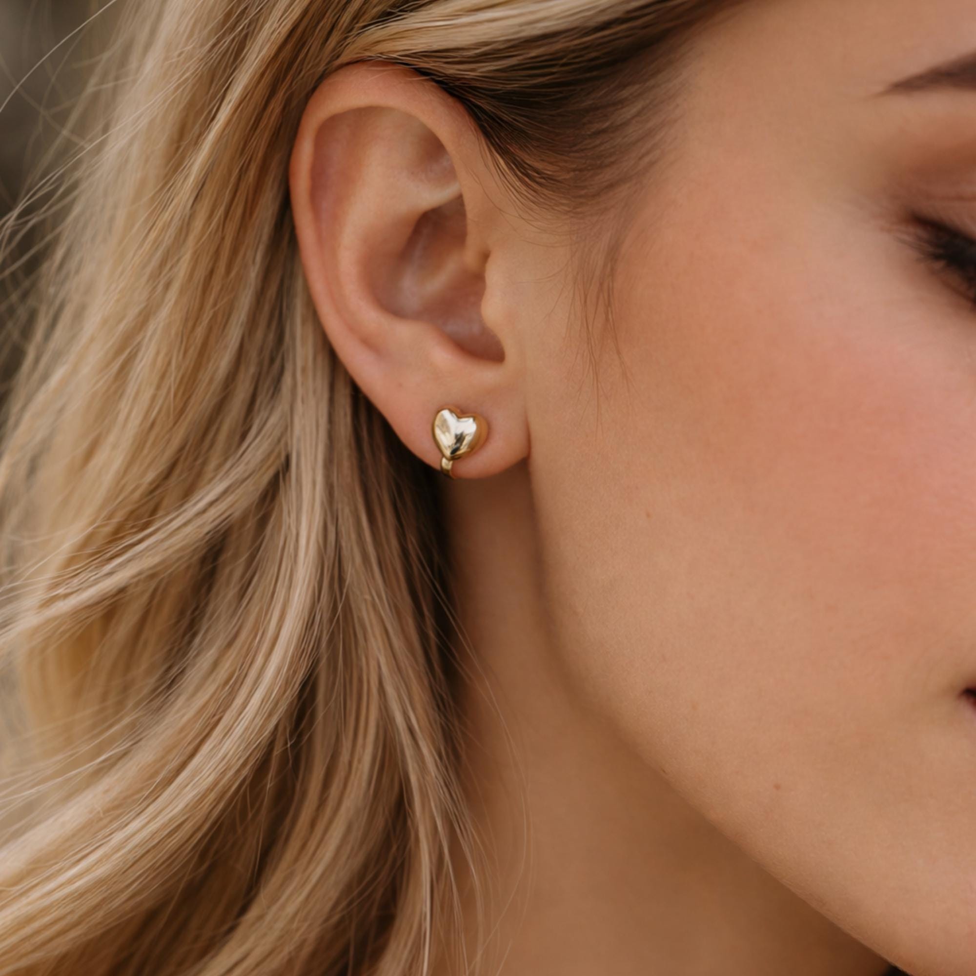 10pcs Gold Heart Hoop Earrings, 18K Gold plated Brass, Huggie Earrings, Minimalist Earring, Small Gold Hoops Earring (GB-4714)