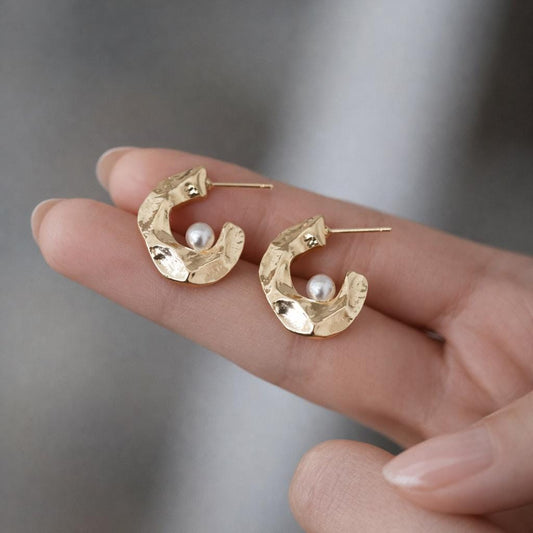 4pcs Gold Hammered Hoop Earrings with Glass Pearl (GB-2062)