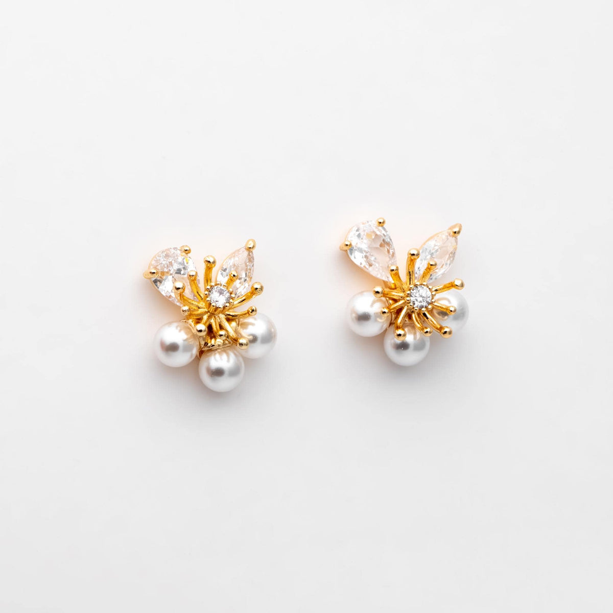 4pcs Faux Pearl Flower Stud Earrings, CZ Pave Earring, 18K Gold plated (GB-1728)