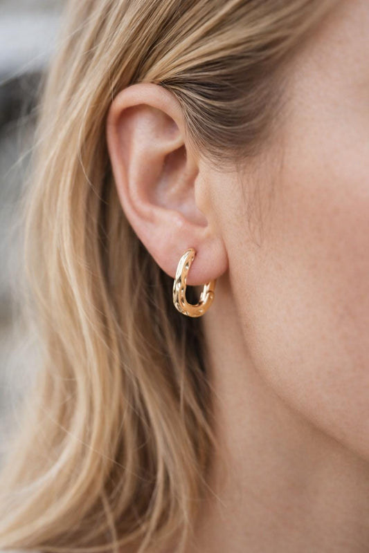 4 pieces- Rustic Oval Huggie Earrings, Gold plated Brass Ear Hoops 20x16mm (GB-4723)