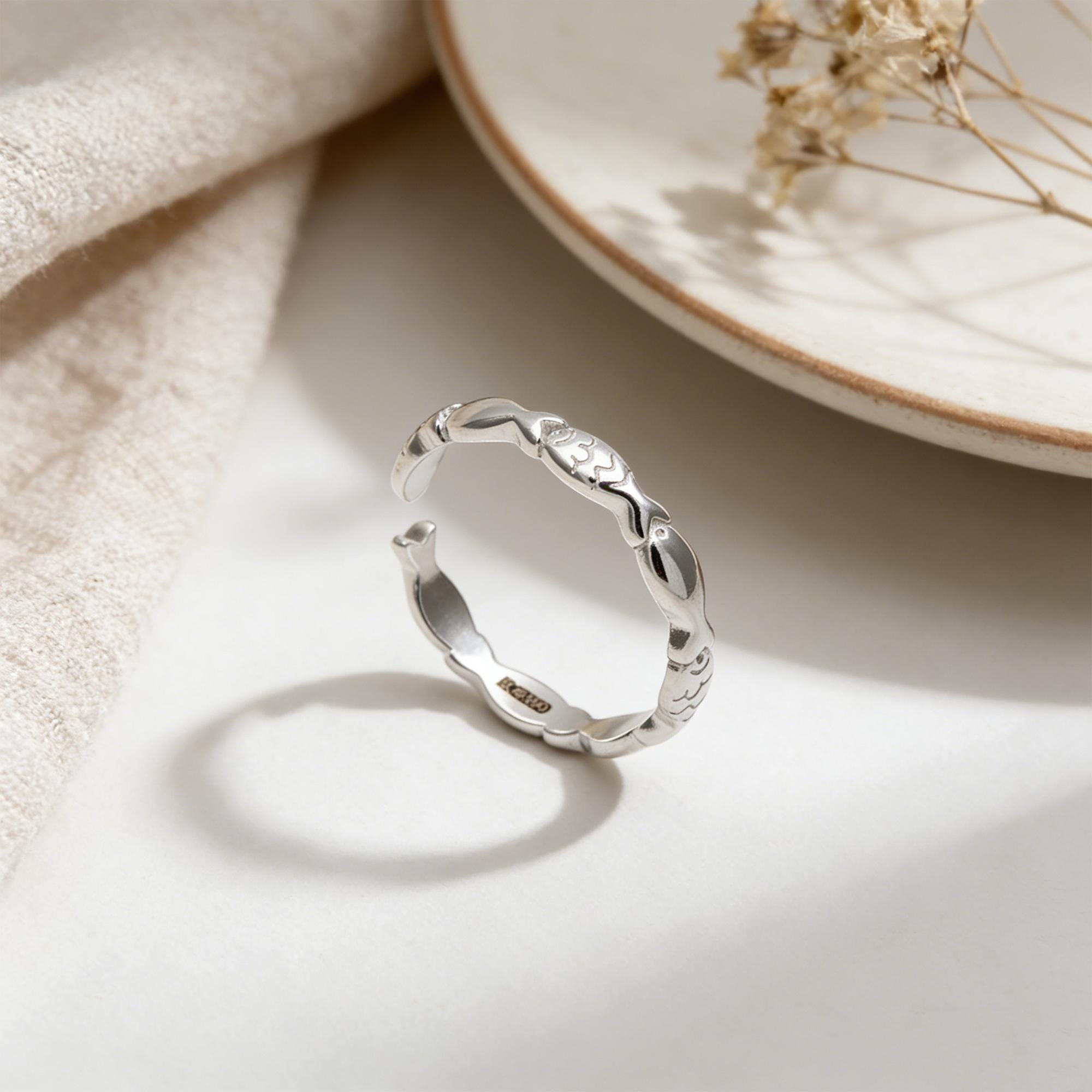 Sterling Silver Fish Ring, Minimalist Statement Adjustable Ring (#CY-061)/ 1 piece