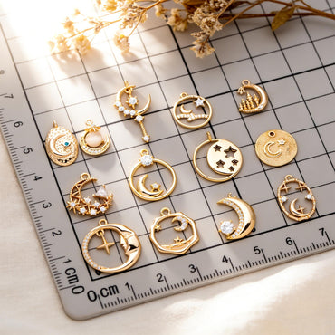 4pcs CZ pave Gold/ Silver Moon Star Charms, 18K Gold/ Rhodium plated Brass Moon Pendants (GB-2433)