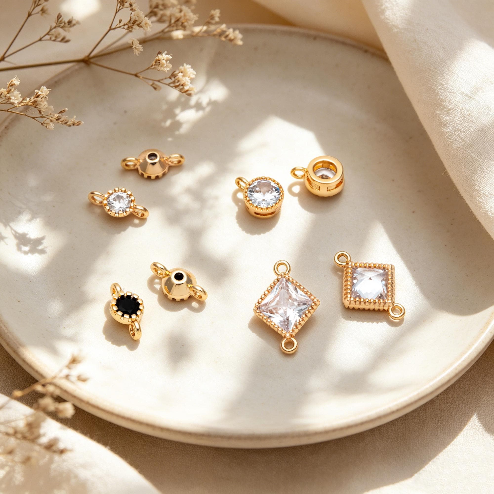 10pcs CZ pave Gold Round/ Rhombus Charms, 18K Gold plated Brass, Geometric Connectors (GB-2850)