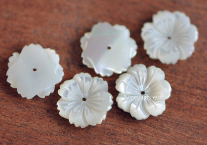 10pcs Carved White Mother of Pearl Shell Flowers 14mm Flat Back -(V1123)