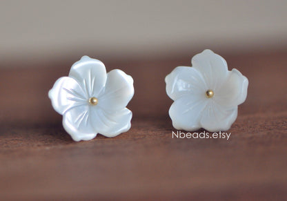 10pcs White Mother of Pearl Flowers 14mm, Center Drilled Carved 3D Shell Flowers (V1223)