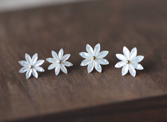 10pcs White Mother of Pearl Shell Daisy Flowers 10/ 12mm (#V1036)