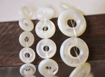 10pcs White Mother of Pearl Round Loops, Shell Circle Charms, Round Ring Donut Beads, 8/ 10/ 12/ 15mm (V1301)