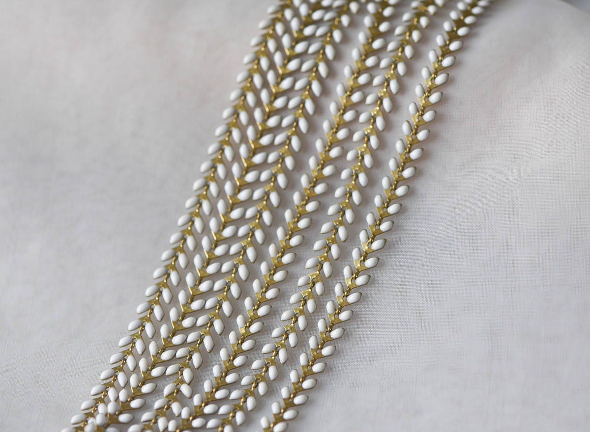 White Enamel Brass Arrow Chain 6mm, Flat Chevron Chain, Herringbone Fish bone Designer Chain (#LK-048-1)/ 1 Meter=3.3ft