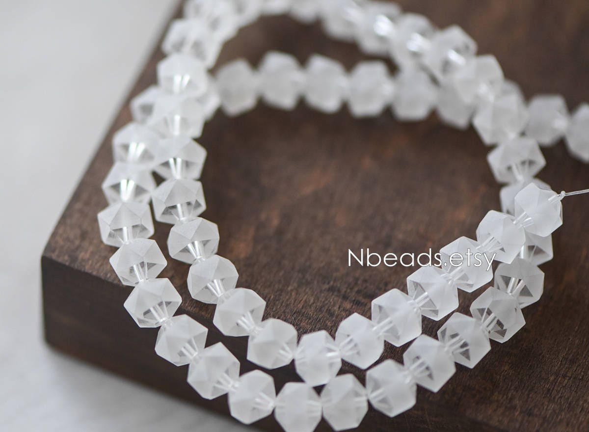 70pcs Frosted Faceted Crystal Glass beads 8mm, Transparent Clear Matte- (TS83-2)