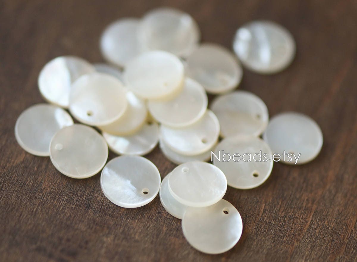 10pcs White Mother of Pearl Coin Charms, Round Disc MOP Shell Pendants 10/ 15/ 20mm (V1309)