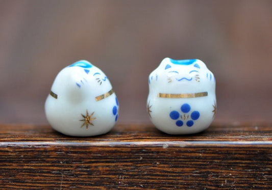 10 beads- Porcelain Lucky Cat beads 13mm, Ceramic Maneki Neko, Drilled with hole, White Blue Kawaii Cat-(TC-150)