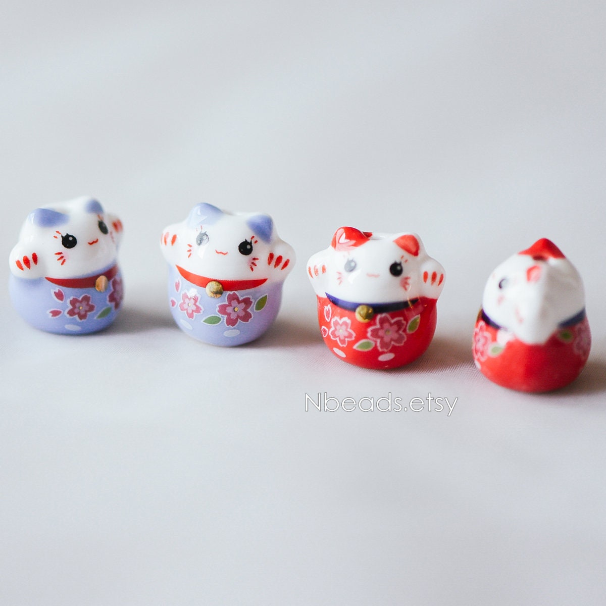 10 beads- Porcelain Lucky Cat beads 19mm, Ceramic Maneki Neko, Drilled Through Kawaii Cats, Blue Red (TC-153)