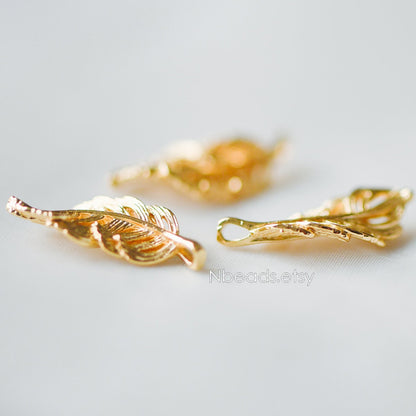 4pcs Gold plated Brass Feather Charm Pendants 22mm (GB-858-A)