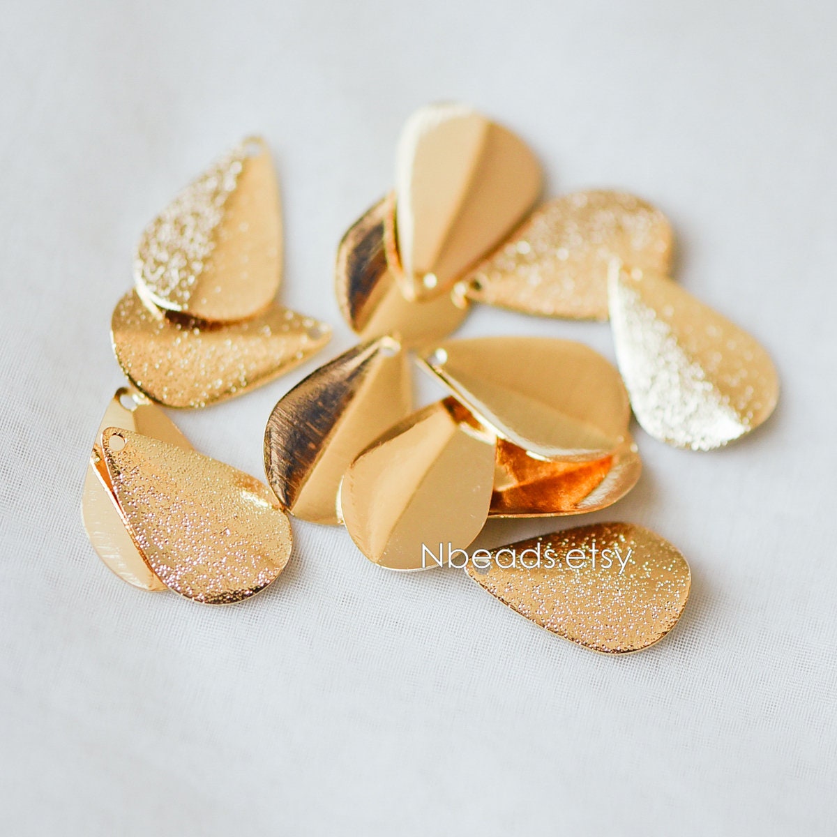 10pcs Gold plated Brass Teardrop Leaf Charm Pendants 20mm (GB-265-I)