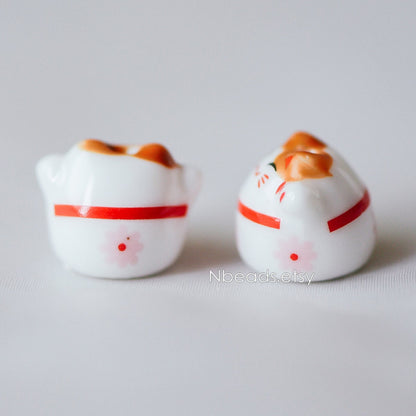 10 beads- Porcelain Lucky Cat beads 17mm, Handmade Ceramic Maneki Neko, Drilled Through Kawaii Cats (TC-154)