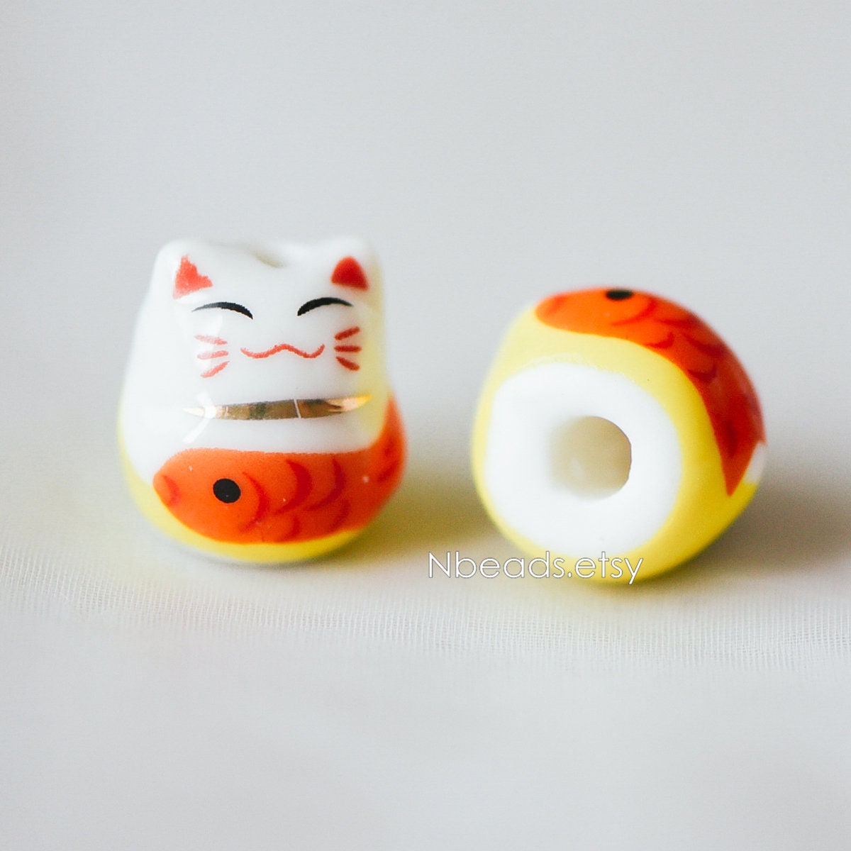 10 beads- Porcelain Lucky Cat beads 15mm, Handmade Ceramic Maneki Neko, Drilled Through Kawaii Cats with Fish (TC-155)