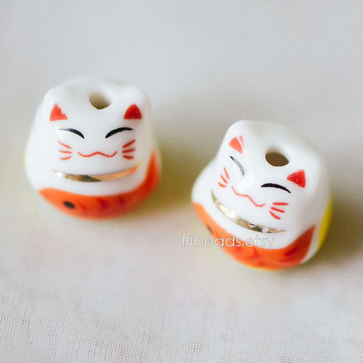 10 beads- Porcelain Lucky Cat beads 15mm, Handmade Ceramic Maneki Neko, Drilled Through Kawaii Cats with Fish (TC-155)