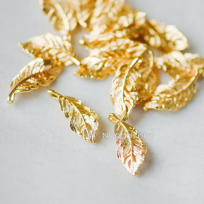 4pcs Gold plated Brass Feather Charm Pendants 22mm (GB-858-A)