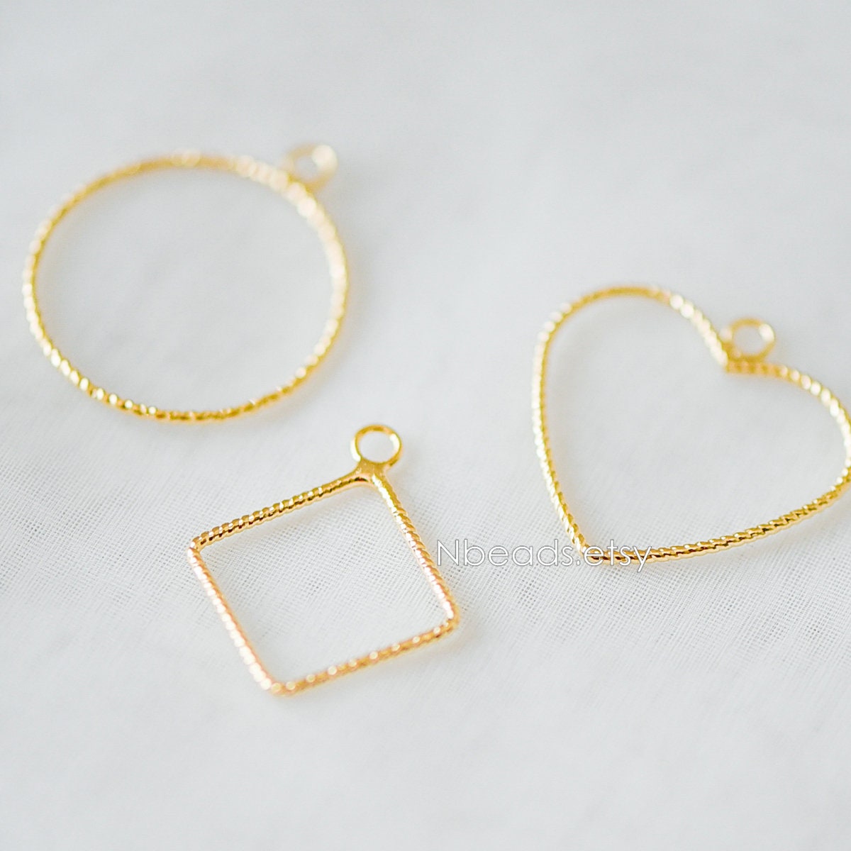 10pcs Gold plated Brass Geometric Pendants, Circle Heart Square Charms, Color Not Easily Tarnish (GB-268)