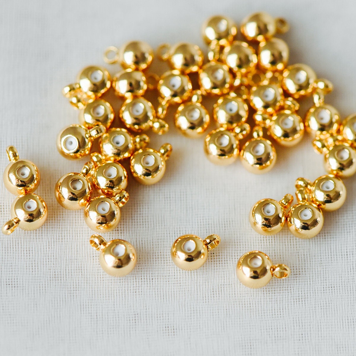 20pcs Rondelle Rubber Stopper Beads with Loop, 3mm/ 4mm, Gold plated Brass Charm Holder Connector (GB-345)