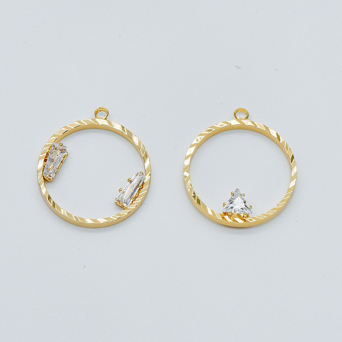 10pcs Gold Round Circle Charms 24x21mm, CZ pave Ring Pendants, Lead Nickel Free (GB-410)