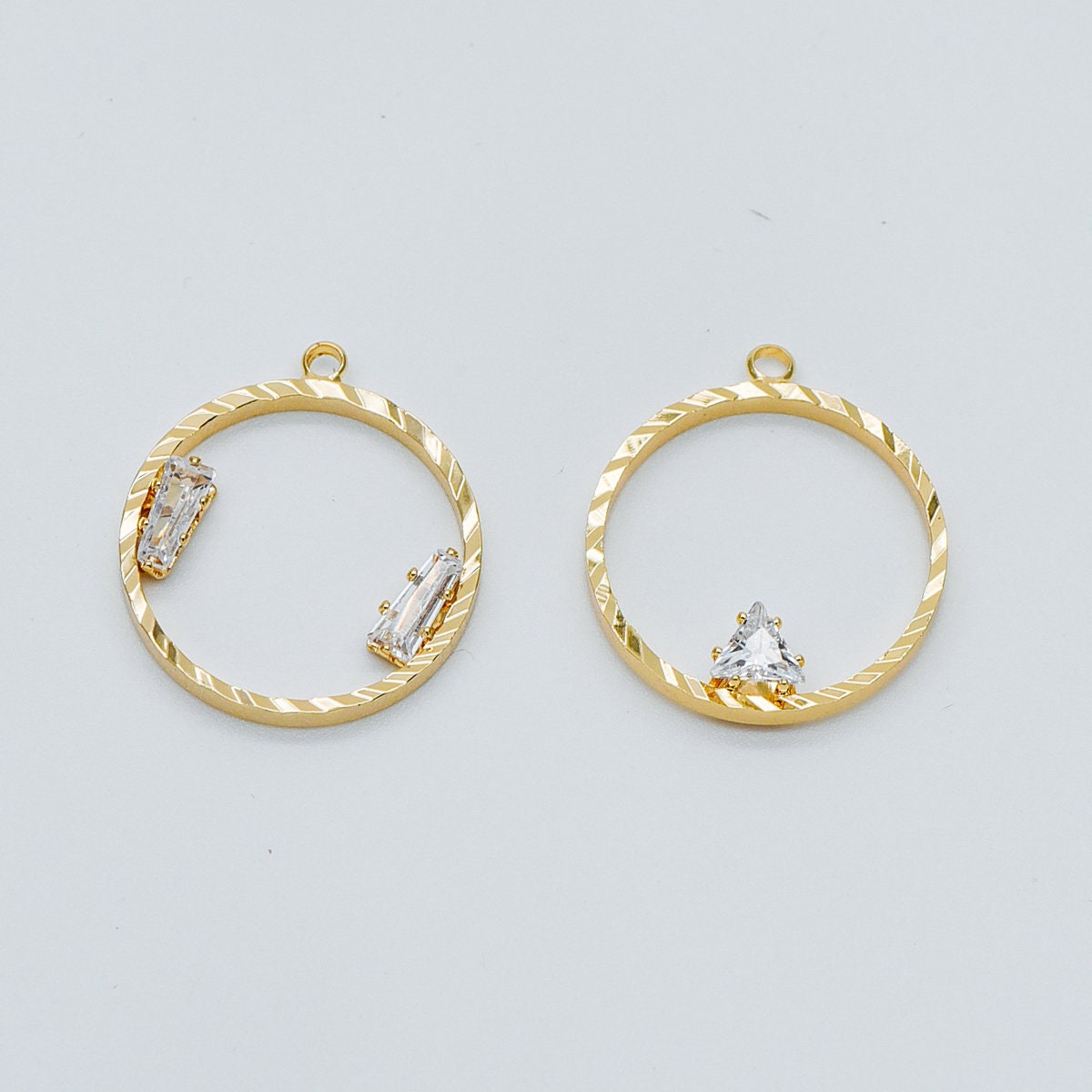 10pcs Gold Round Circle Charms 24x21mm, CZ pave Ring Pendants, Lead Nickel Free (GB-410)
