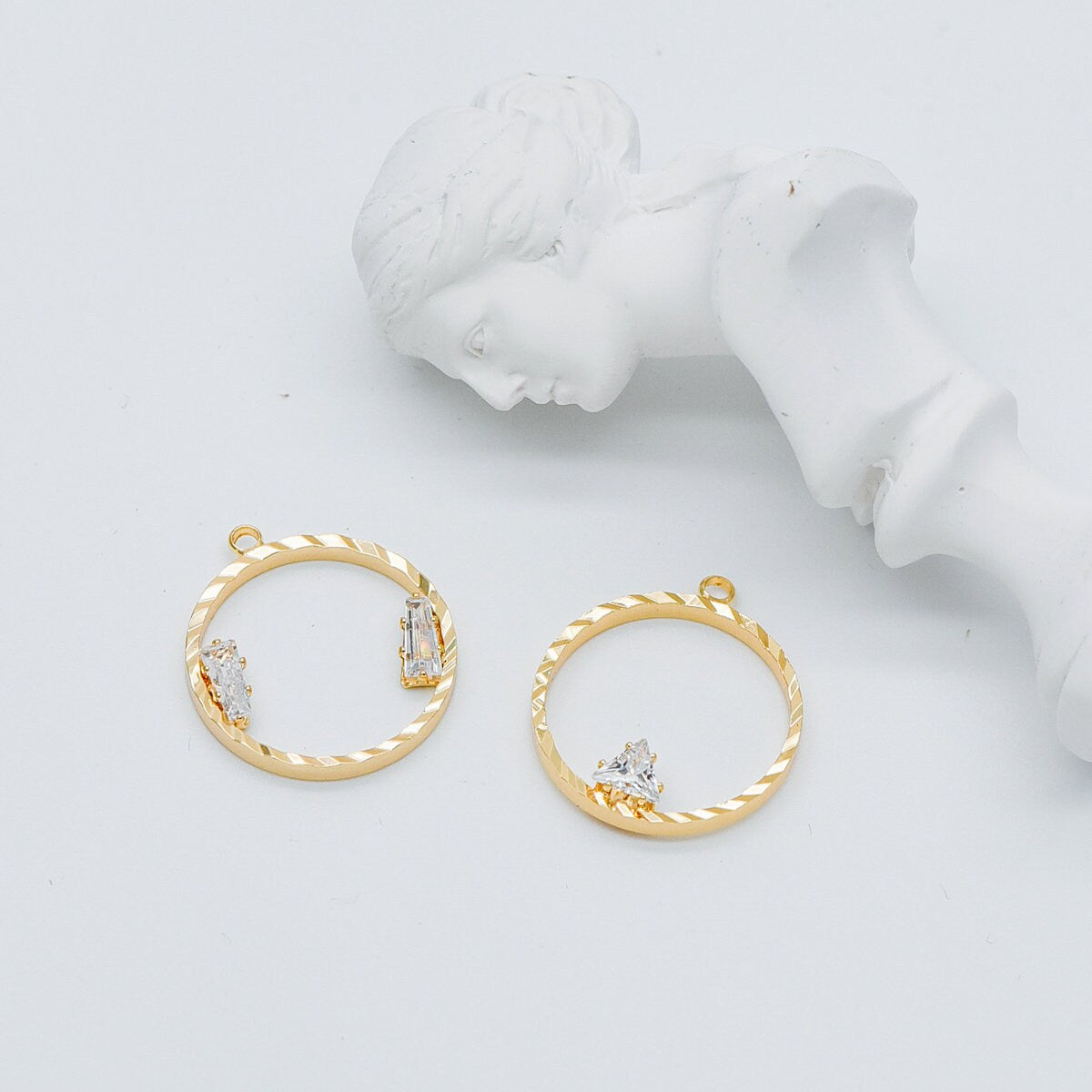 10pcs Gold Round Circle Charms 24x21mm, CZ pave Ring Pendants, Lead Nickel Free (GB-410)