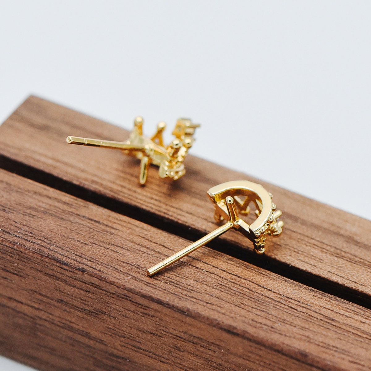 10pcs CZ Pave Crown Ear Posts, Pearl Peg Earring, 18K Gold Plated Brass Stud Earrings(#GB-431)