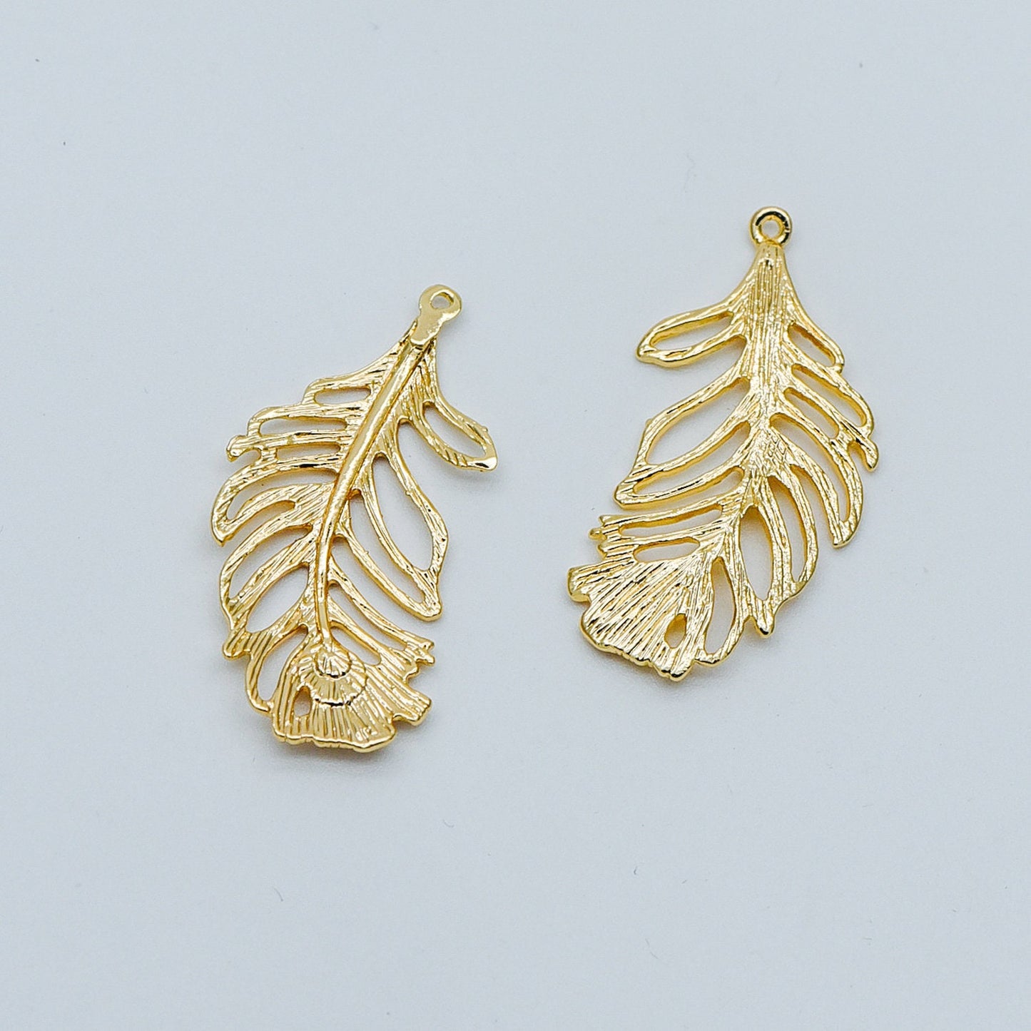 4pcs Gold Feather Pendants 34x17mm, 18K Gold plated Brass Filigree Feather Charms, Lead Nickel Free (GB-858-B)