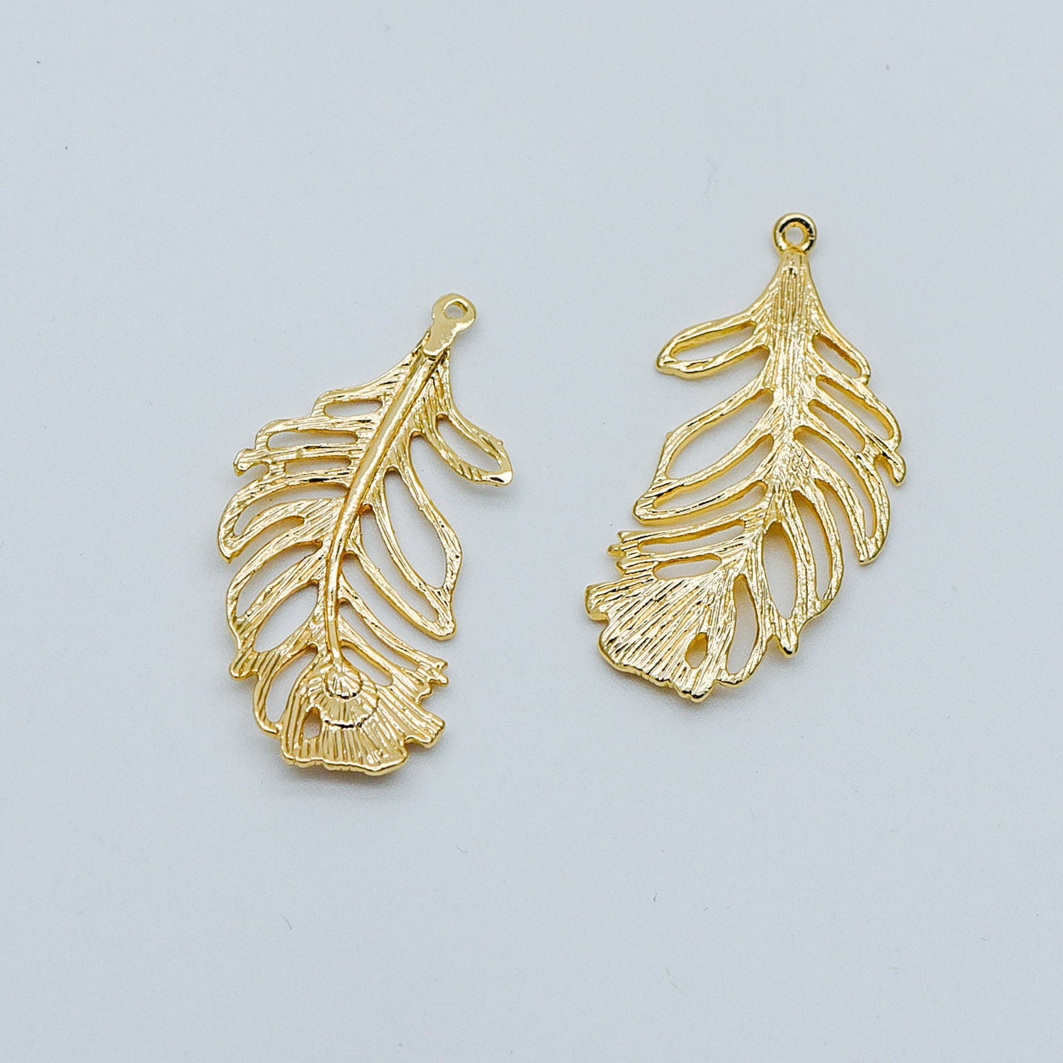 4pcs Gold Feather Pendants 34x17mm, 18K Gold plated Brass Filigree Feather Charms, Lead Nickel Free (GB-858-B)