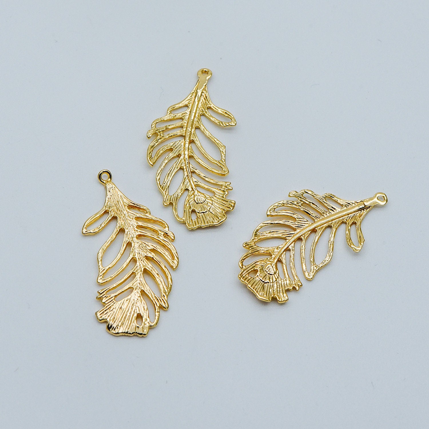 4pcs Gold Feather Pendants 34x17mm, 18K Gold plated Brass Filigree Feather Charms, Lead Nickel Free (GB-858-B)