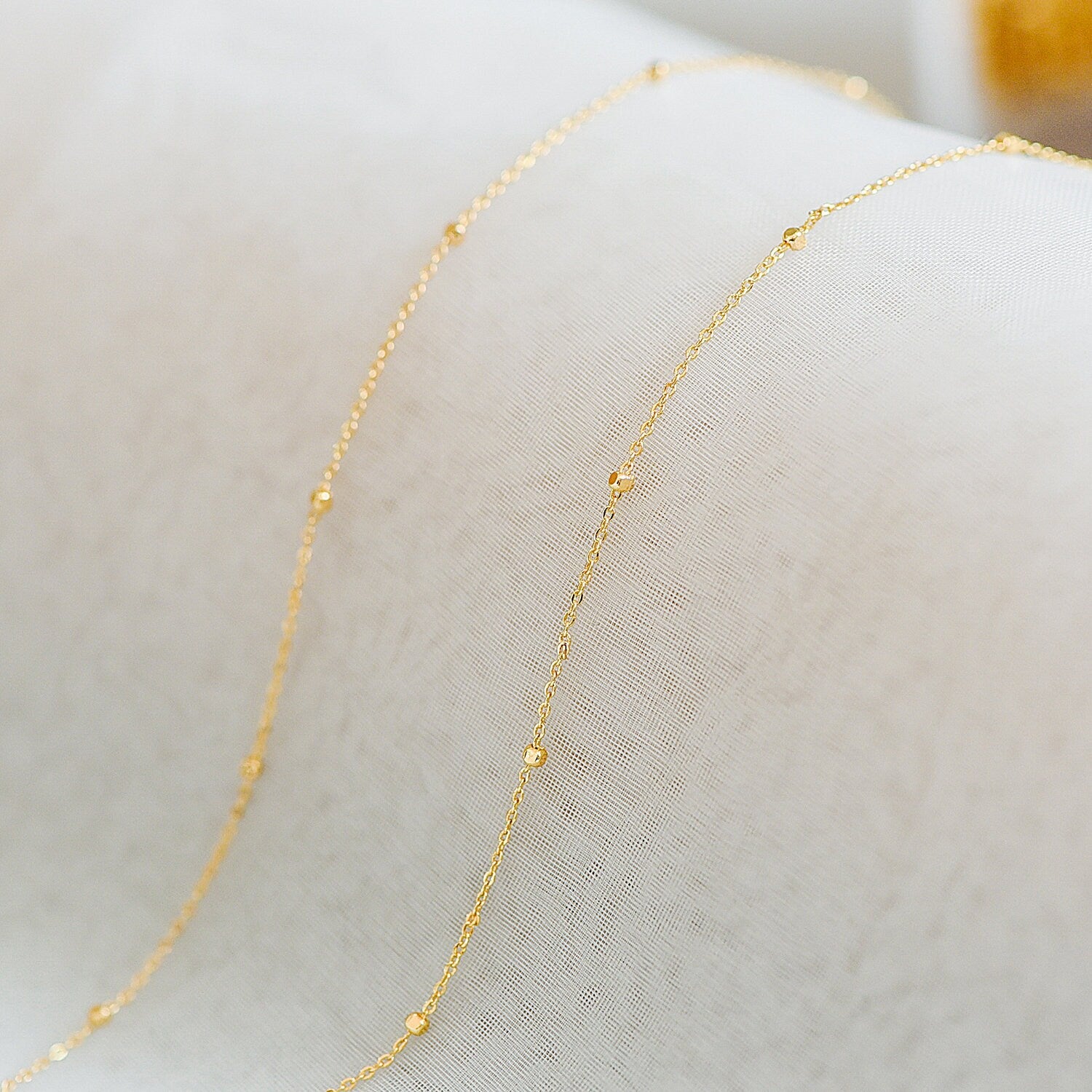 Gold/ Silver Tone Cube Beaded Chains, 0.8mm Cable Chain with 1.3mm Cube Beads, Thin Craft Jewelry Chain (#LK-196)/ 1 Meter=3.3 ft