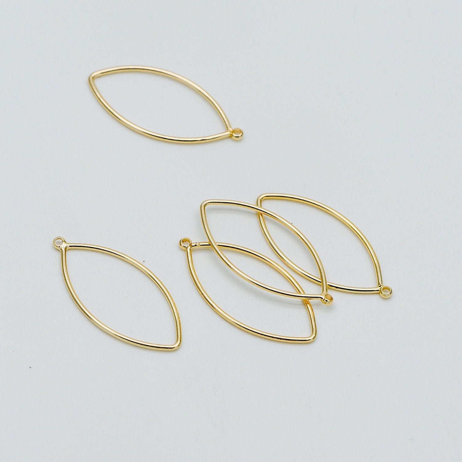 10pcs Gold plated Brass Oval Pendants, Eye Geometric Link Charms 26x12mm (GB-368-E)