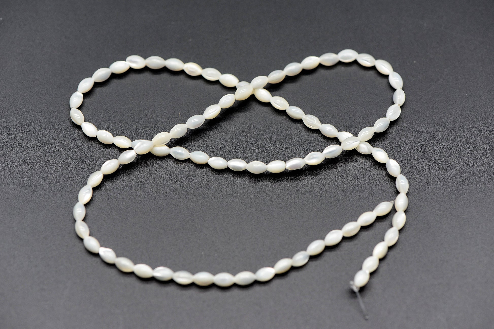 White Mother of Pearl Shell Oval Beads 3x5/ 4x6mm -(#V1208) Full strand