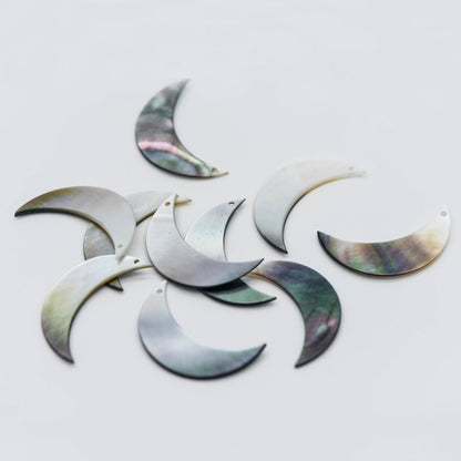 10pcs Black Mother of Pearl Shell Moon Charm Pendants 30mm Large (V1231)