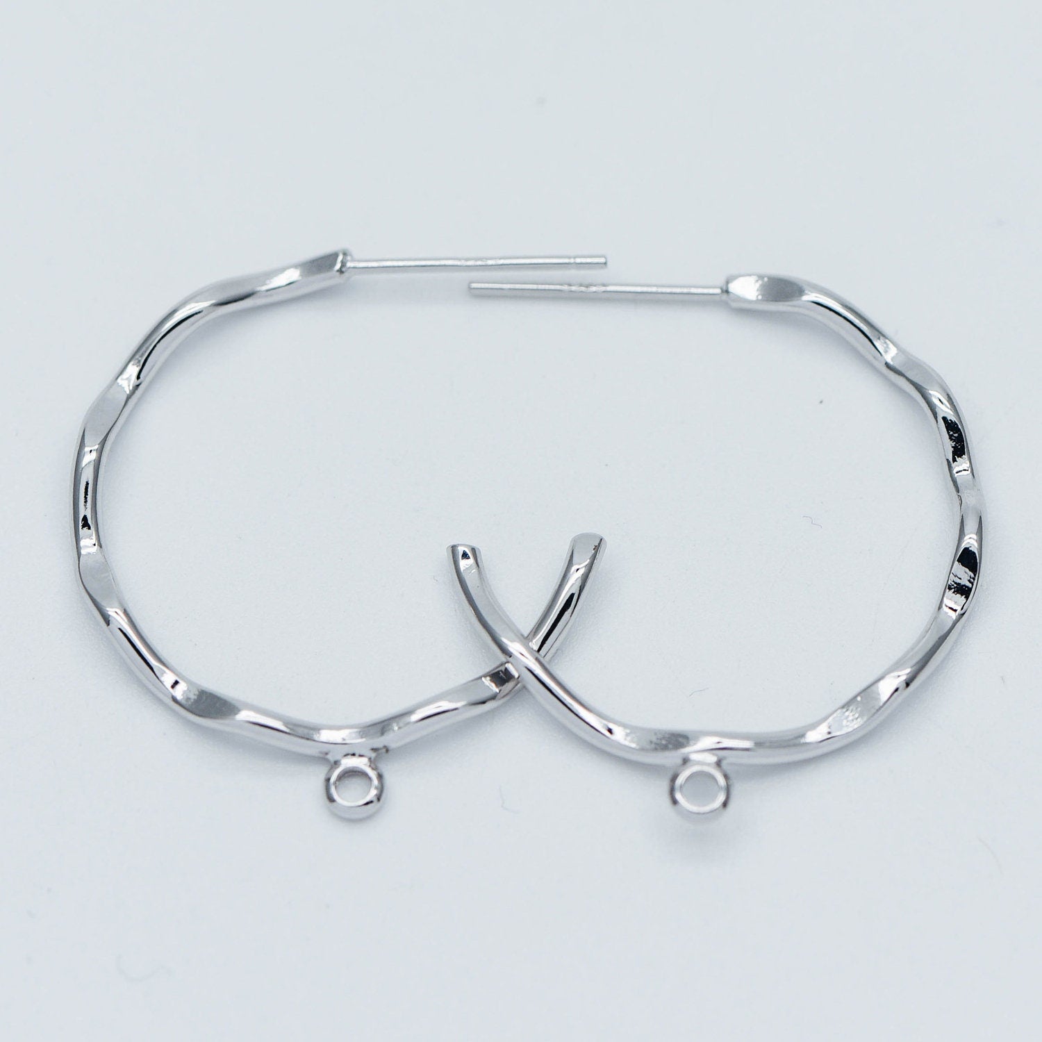 10pcs Gold/ Rhodium plated Brass Earring Posts, Gold/ Silver tone Circle Stud Earring with Ring/Loop, Circle Size 24mm (GB-535)