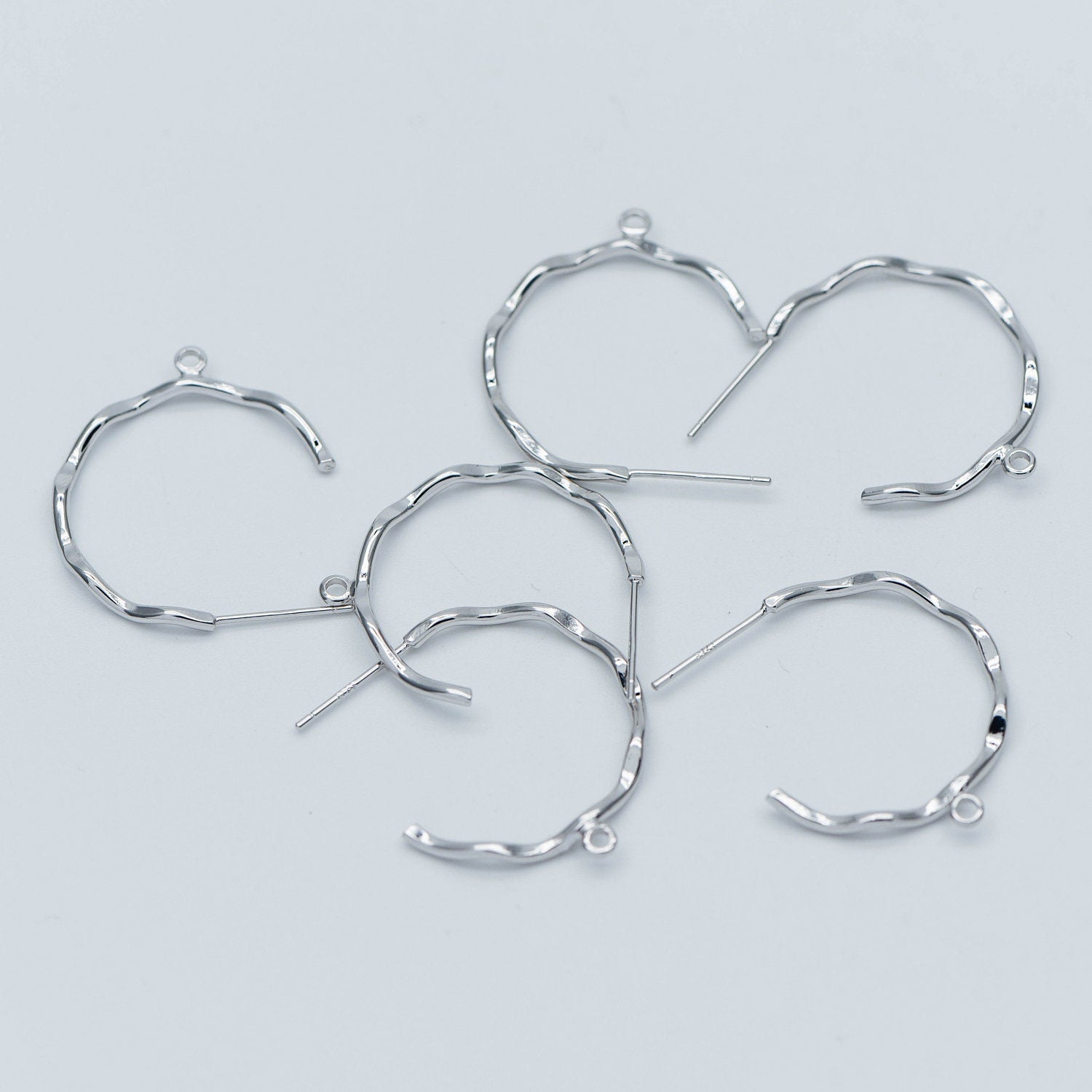 10pcs Gold/ Rhodium plated Brass Earring Posts, Gold/ Silver tone Circle Stud Earring with Ring/Loop, Circle Size 24mm (GB-535)