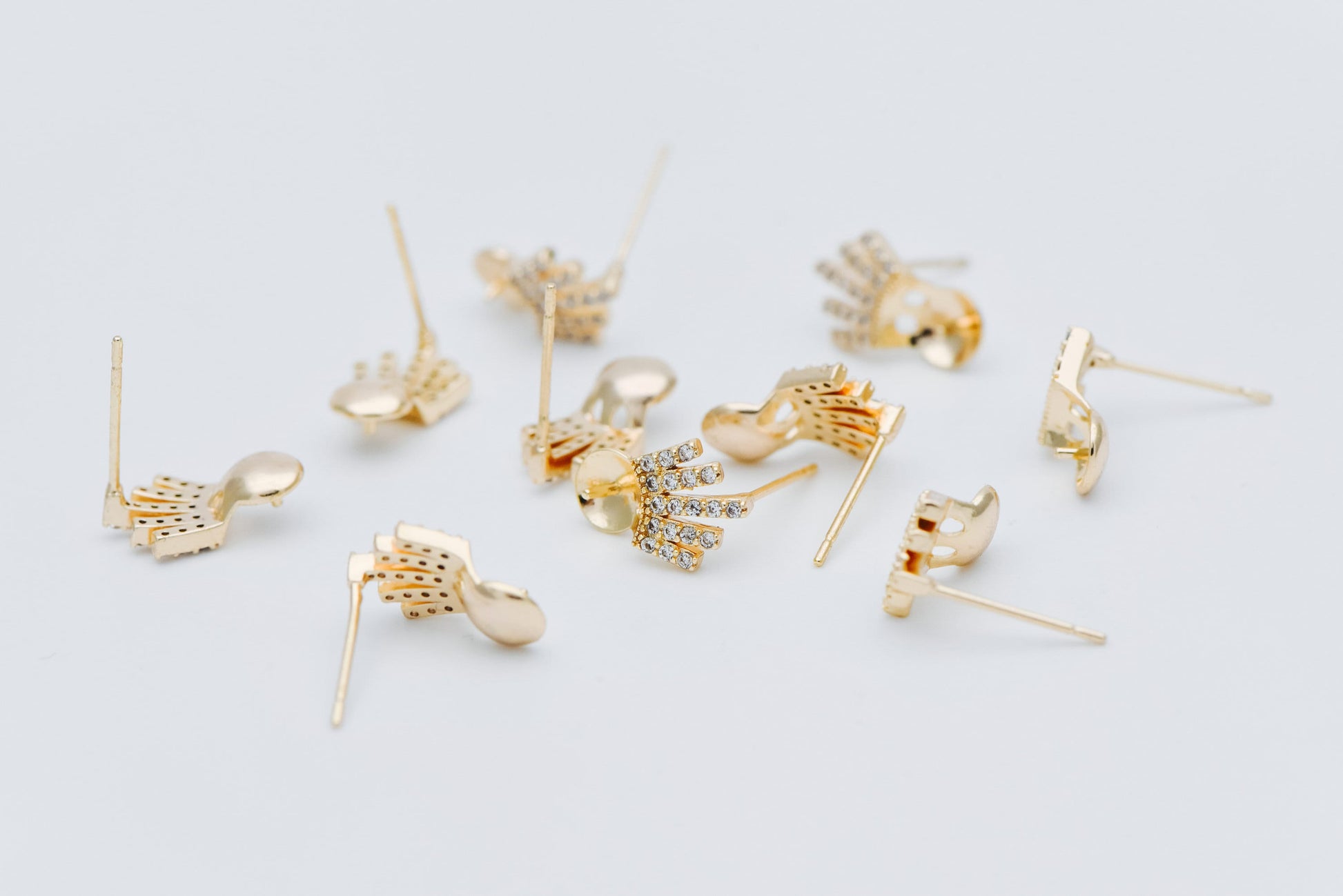 4pcs CZ Pave Gold Ear Posts, Crown Stud Earring, Pearl Peg Mounts, Half Drilled Pearl Settings (#GB-589)
