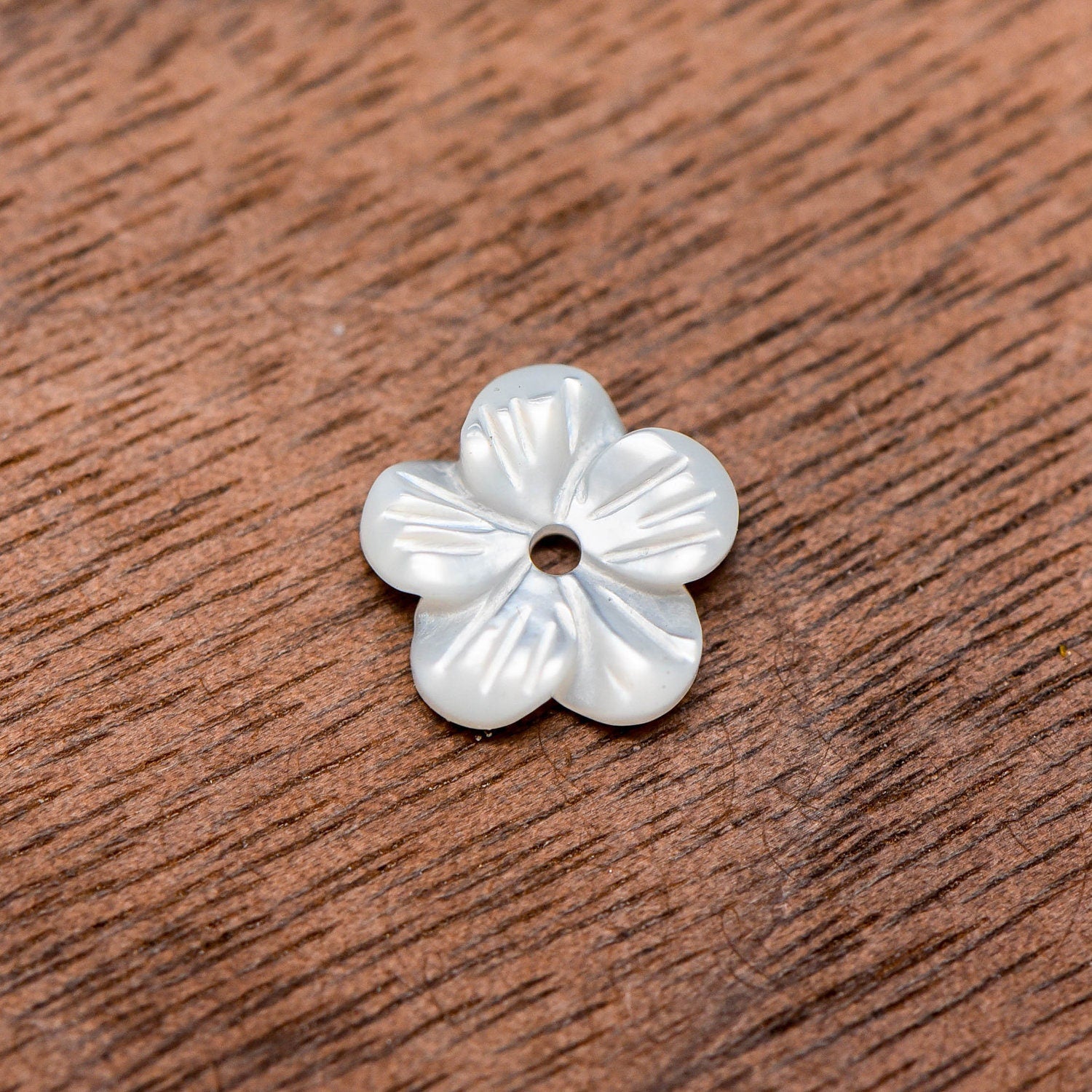 10pcs White Mother of Pearl Flowers, Carved Shell Flower Beads 8/ 10 /12mm, Flat back- (BK-017)