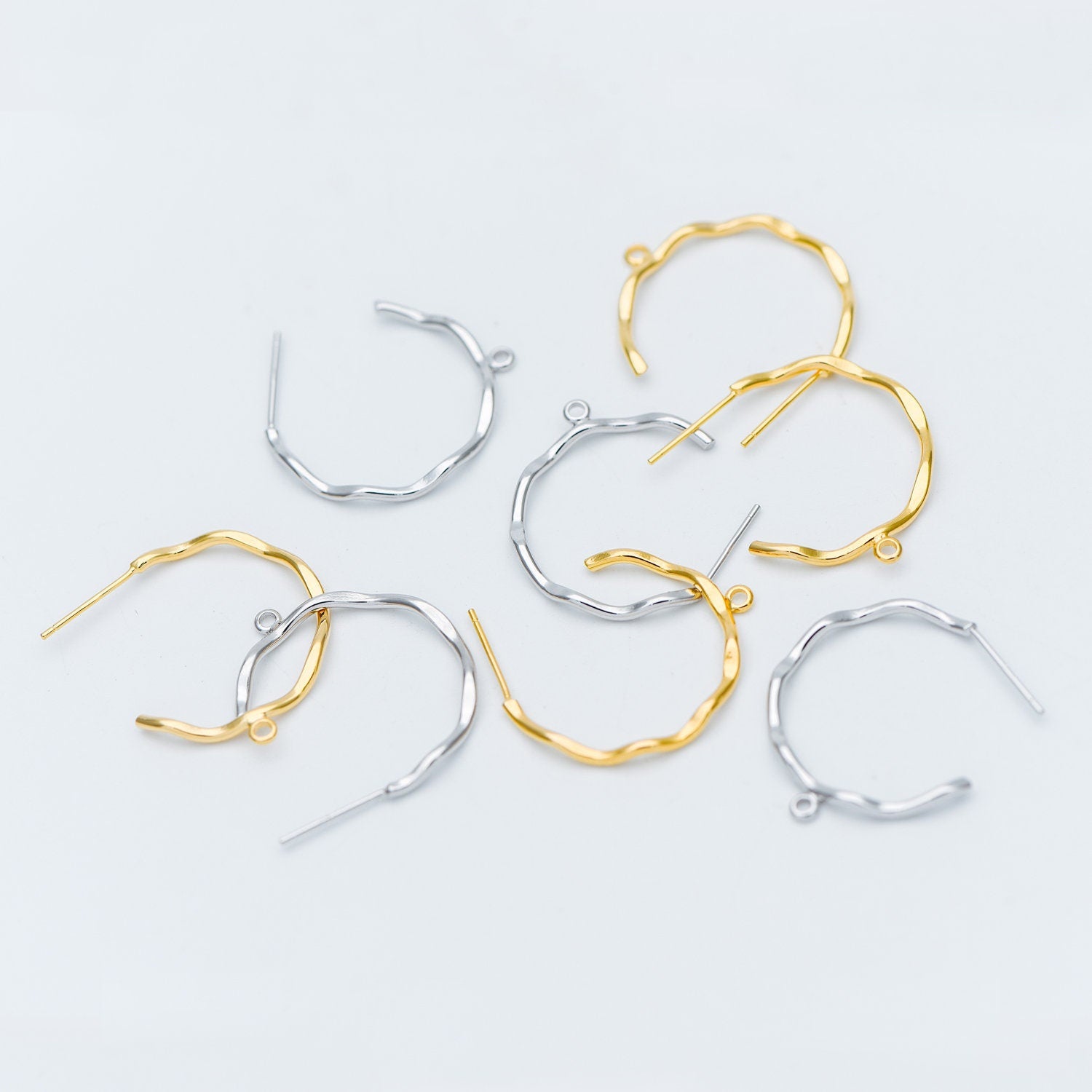 10pcs Gold/ Rhodium plated Brass Earring Posts, Gold/ Silver tone Circle Stud Earring with Ring/Loop, Circle Size 24mm (GB-535)