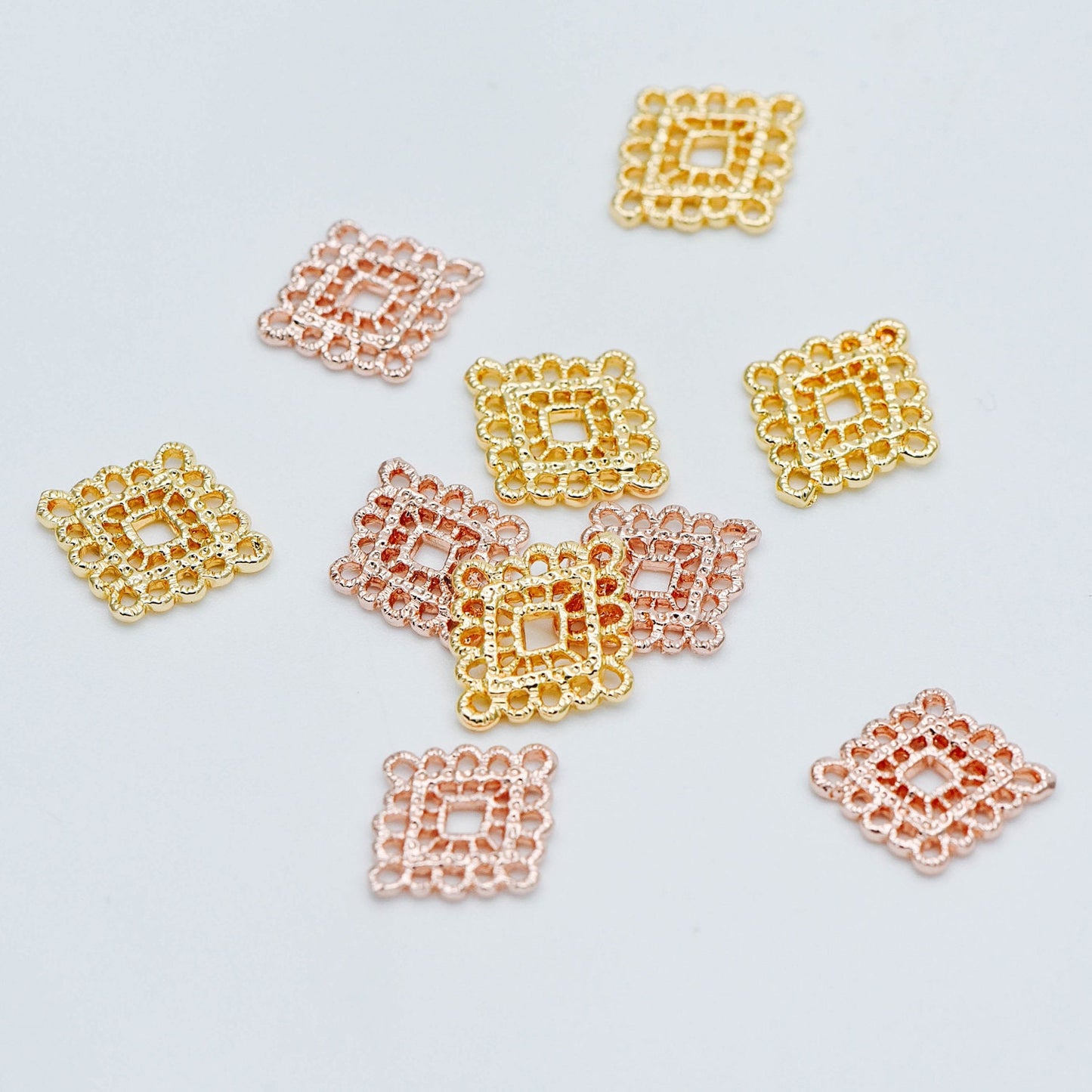 10pcs Gold Plated Brass Diamond Charms: Filigree Rhombus Connectors (GB-082)