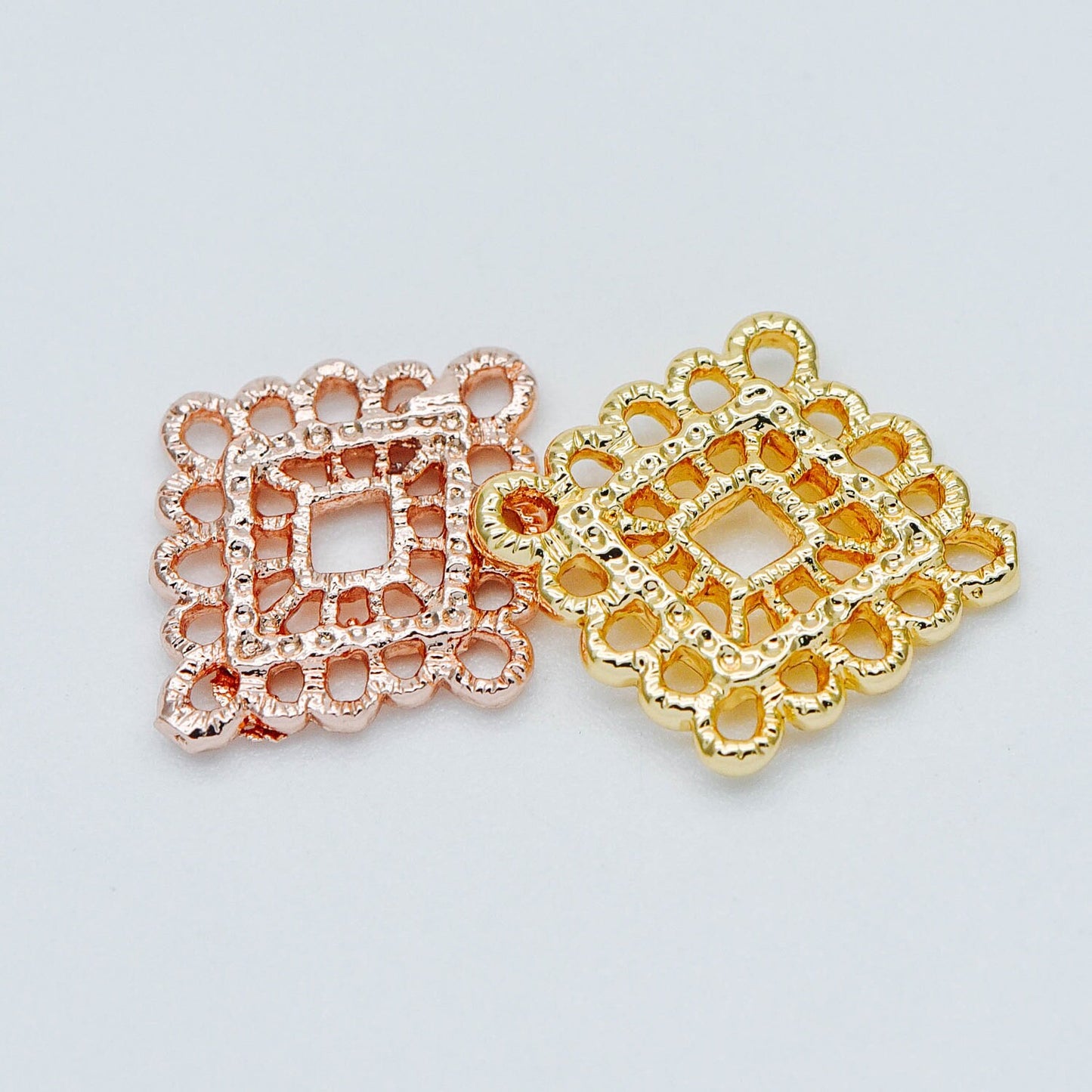 10pcs Gold Plated Brass Diamond Charms: Filigree Rhombus Connectors (GB-082)