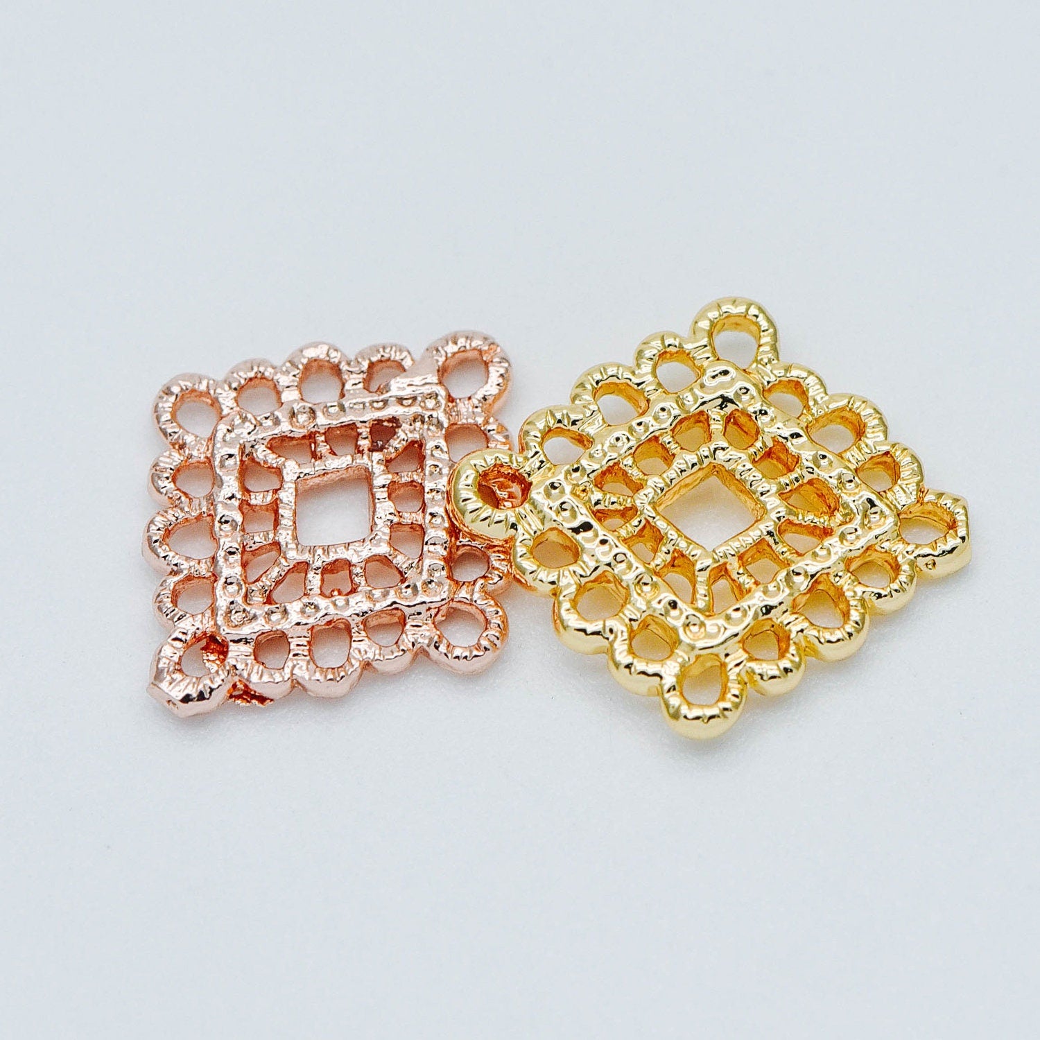 10pcs Gold Plated Brass Diamond Charms: Filigree Rhombus Connectors (GB-890-A)